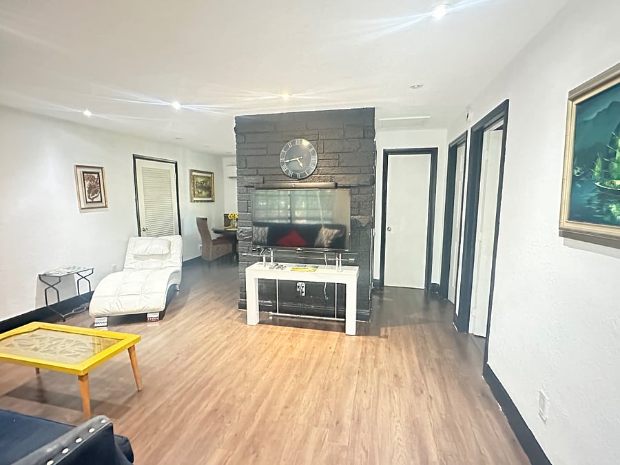 Furnished Finder property 586962_1 photo 6