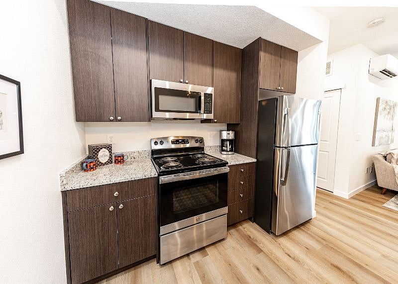 Furnished Finder property 587034_1 photo 8