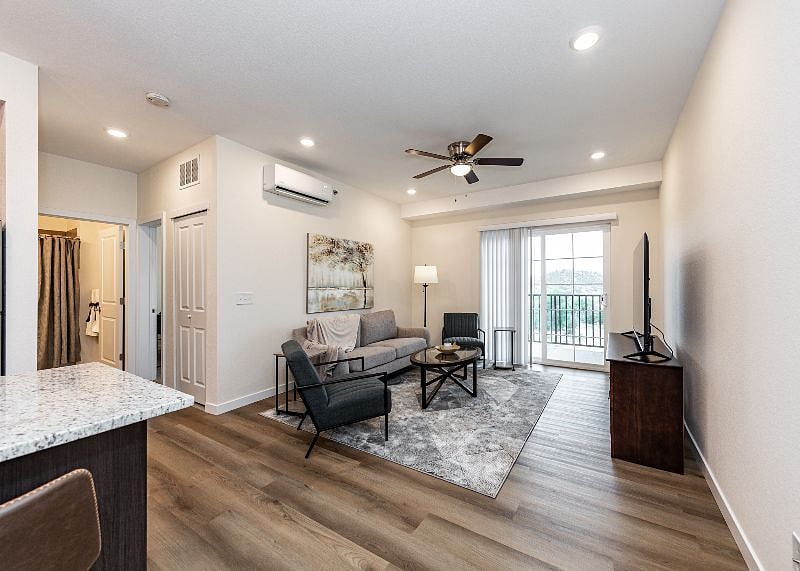 Furnished Finder property 587034_1 photo 9