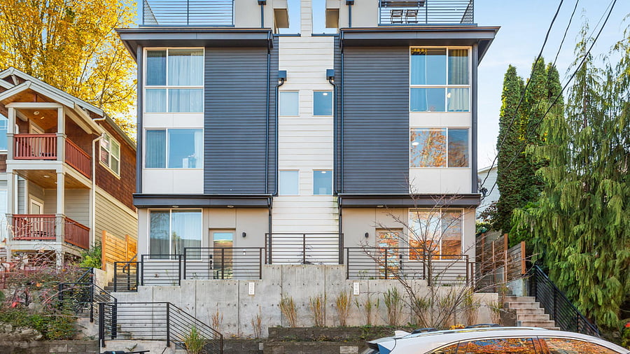 Queen Anne Townhome - Exterior