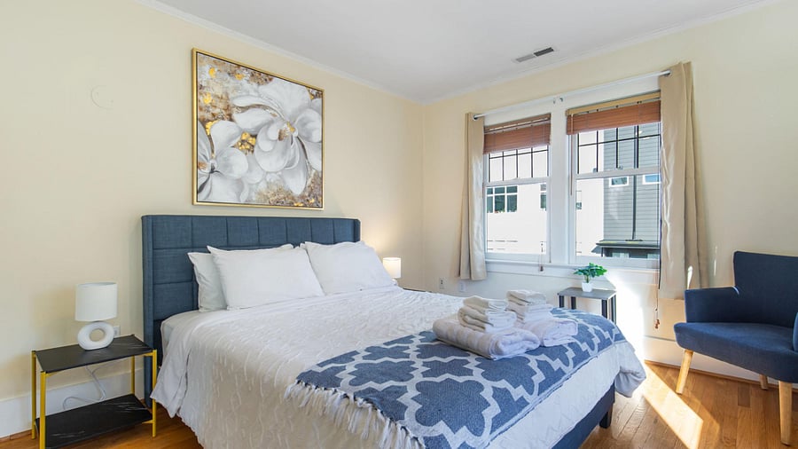 Capitol Hill Single Family Home - Bedroom