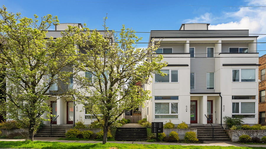 Capitol Hill Townhome - Exterior