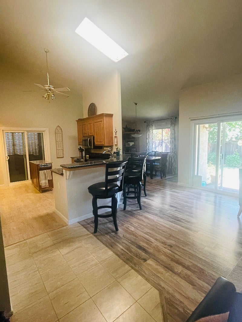 Furnished Finder property 587147_1 photo 3