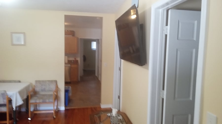 Furnished Finder property 587151_1 photo 6