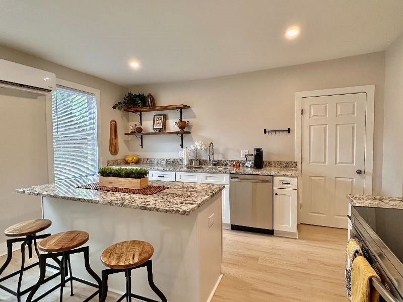 Furnished Finder property 587278_1 photo 4