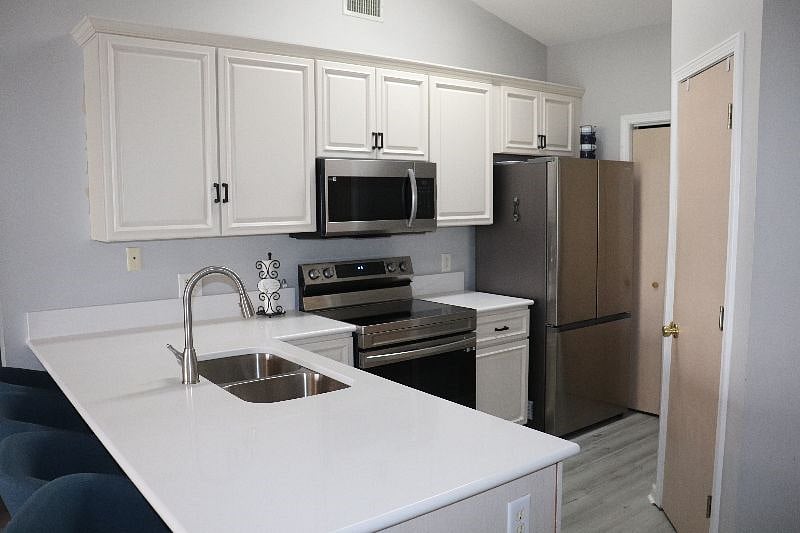 Furnished Finder property 587288_1 photo 20