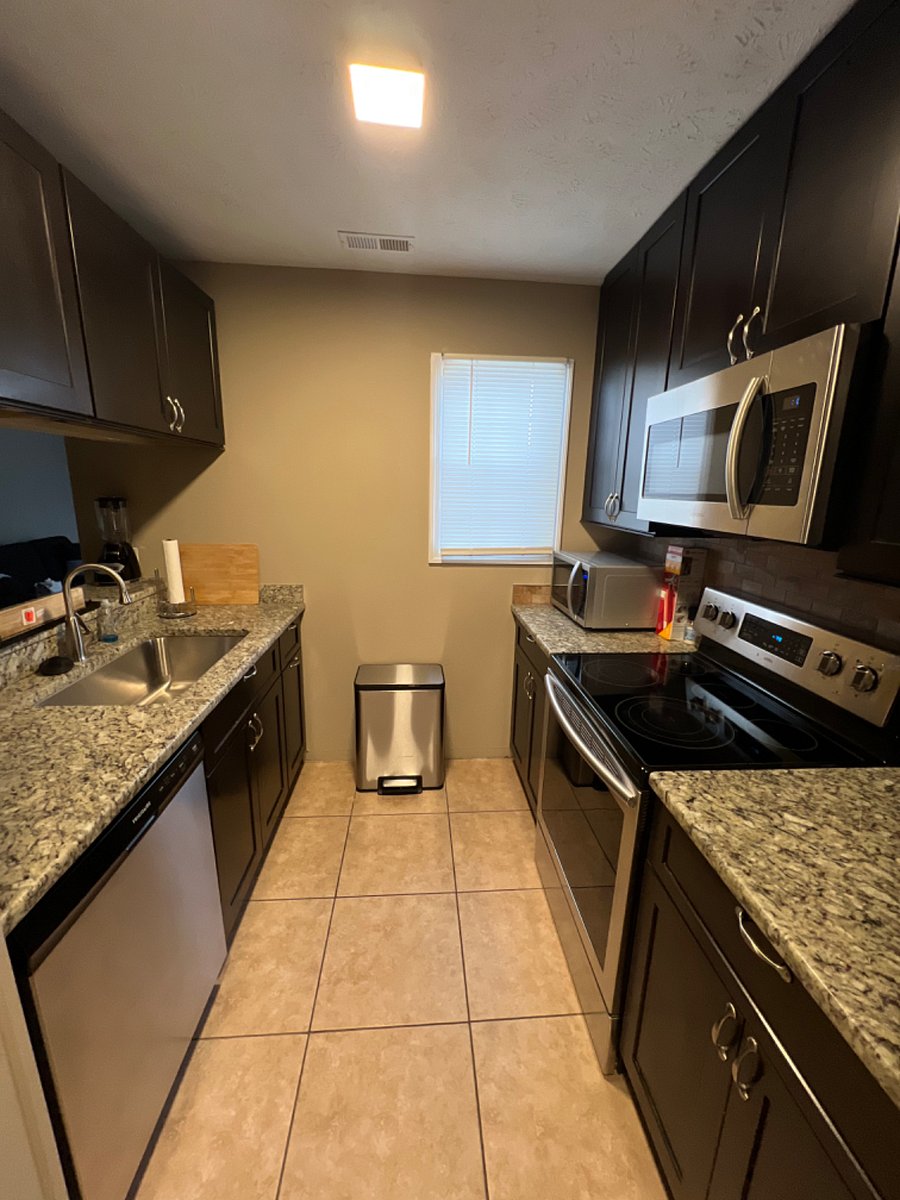 Furnished Finder property 587480_3 photo 9