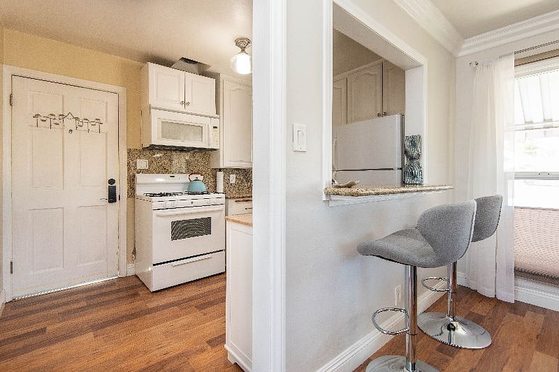 Furnished Finder property 587491_1 photo 7