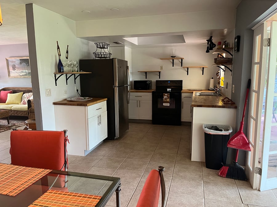 Furnished Finder property 587494_1 photo 11