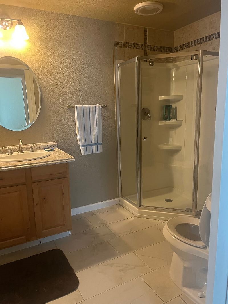 Furnished Finder property 587514_1 photo 3