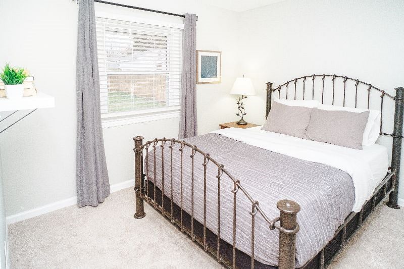 Queen bedroom