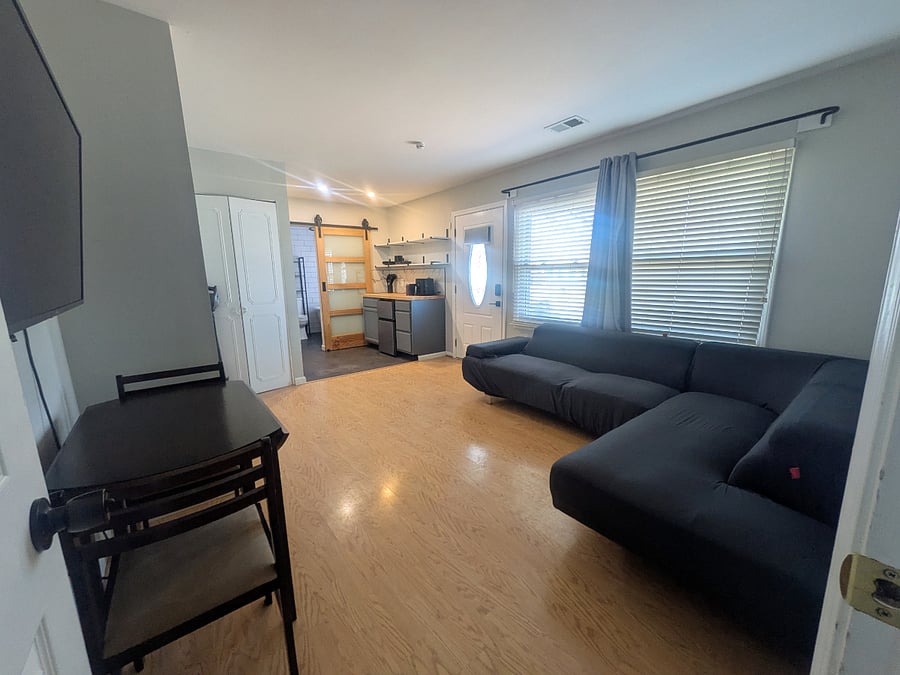 Furnished Finder property 587530_2 photo 8