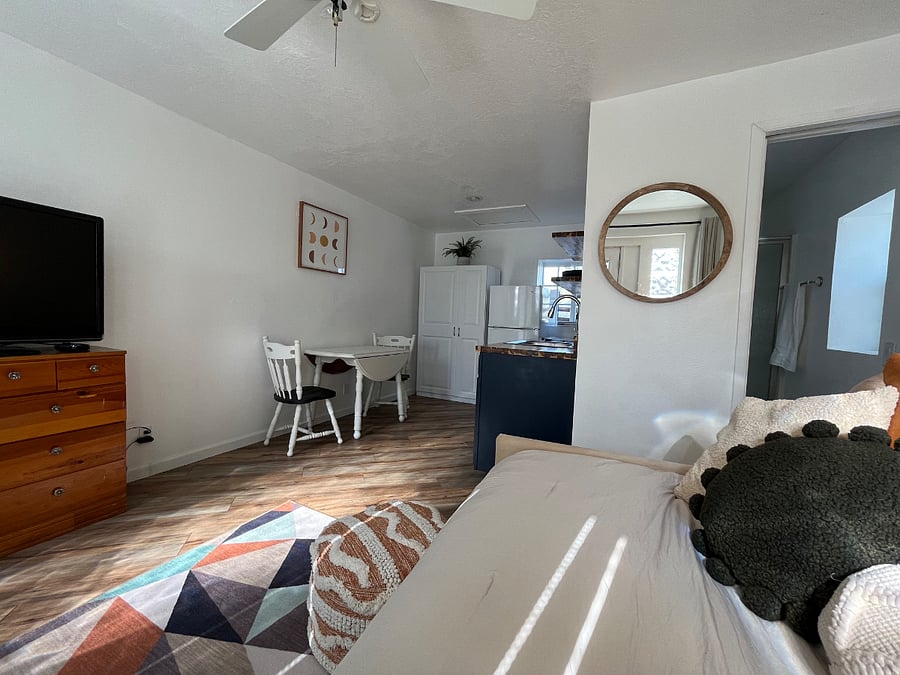 Furnished Finder property 587596_1 photo 3