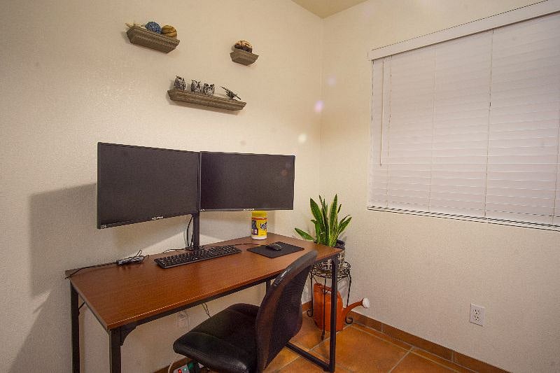 Furnished Finder property 587647_1 photo 3