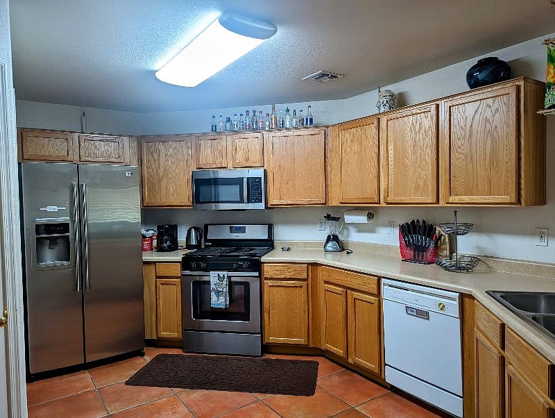 Furnished Finder property 587647_1 photo 5