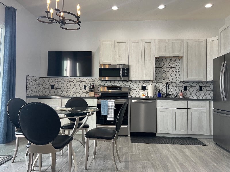 Furnished Finder property 587657_1 photo 12