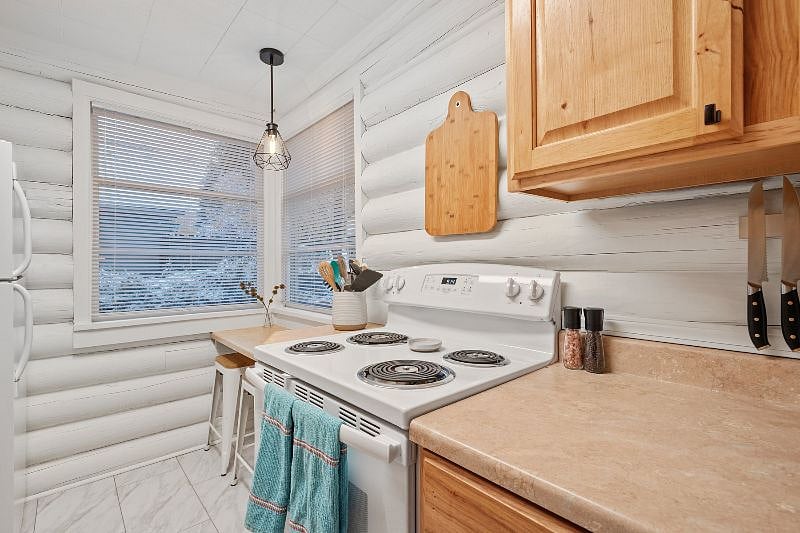 Furnished Finder property 587672_1 photo 12