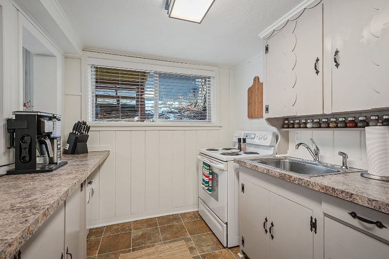Furnished Finder property 587672_2 photo 8