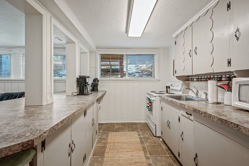 Furnished Finder property 587672_2 photo 9