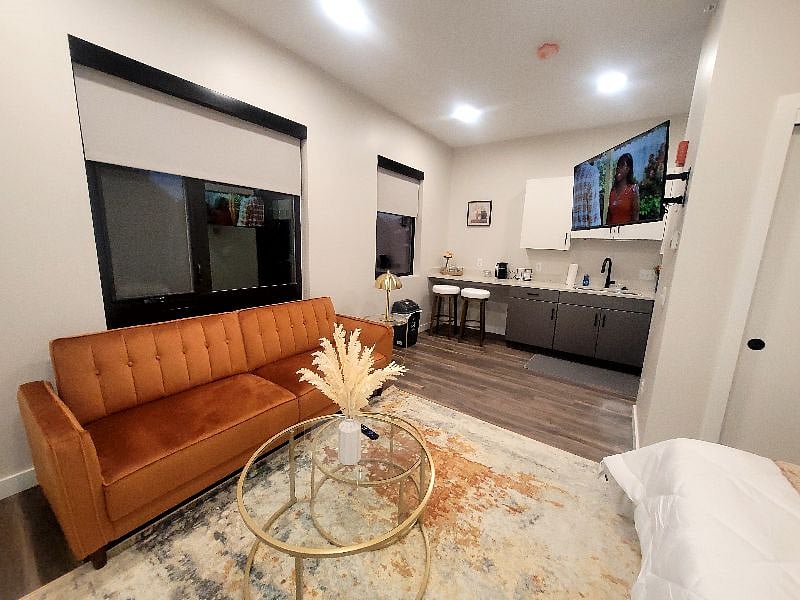 Furnished Finder property 587686_1 photo 4