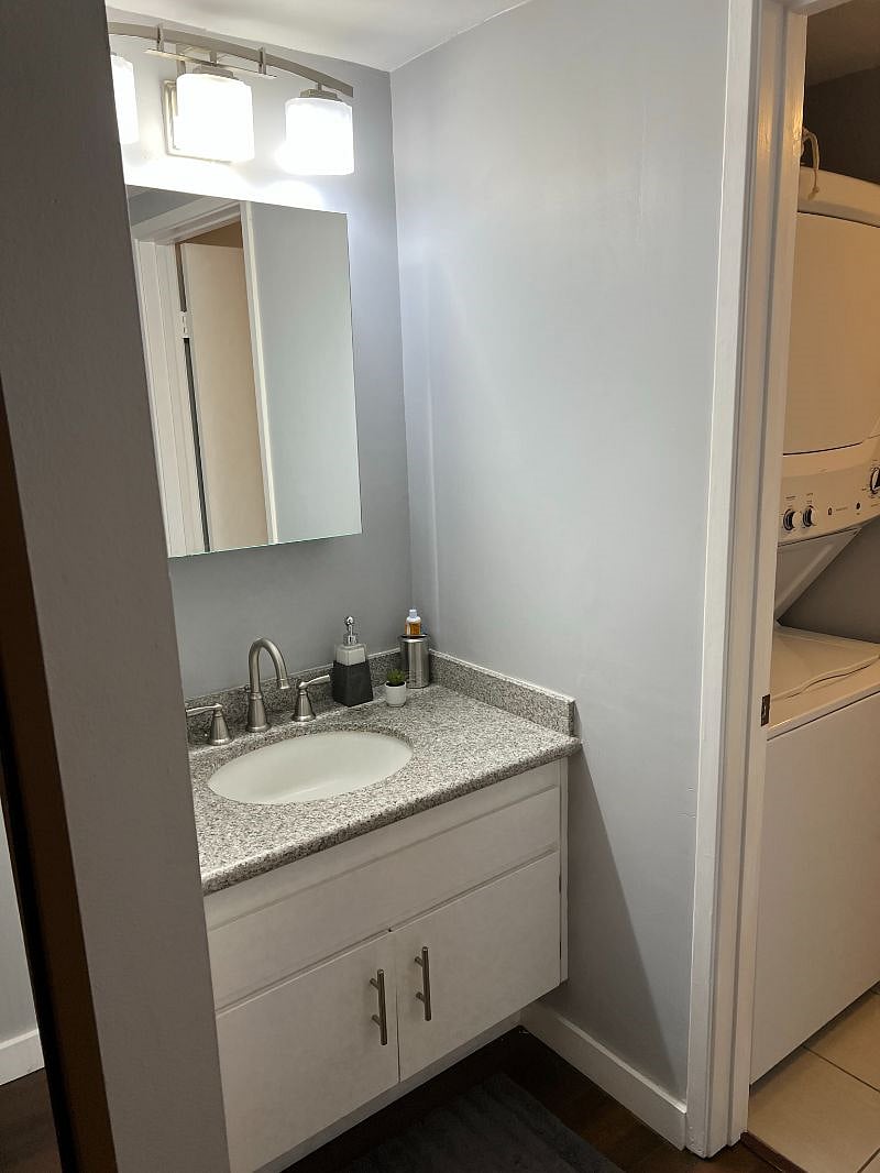 Furnished Finder property 587689_1 photo 3