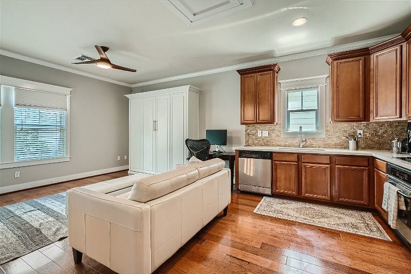 Furnished Finder property 587693_1 photo 6