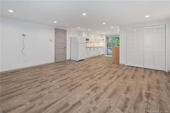 Furnished Finder property 587697_1 photo 9