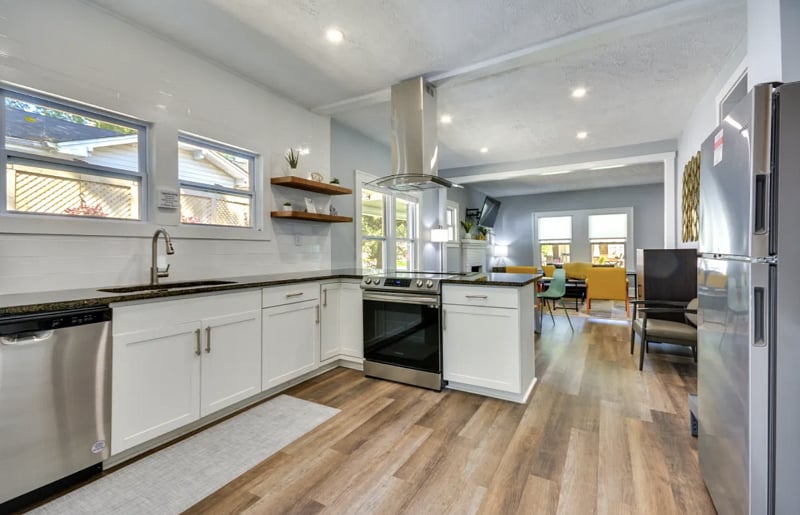 Furnished Finder property 587700_1 photo 6
