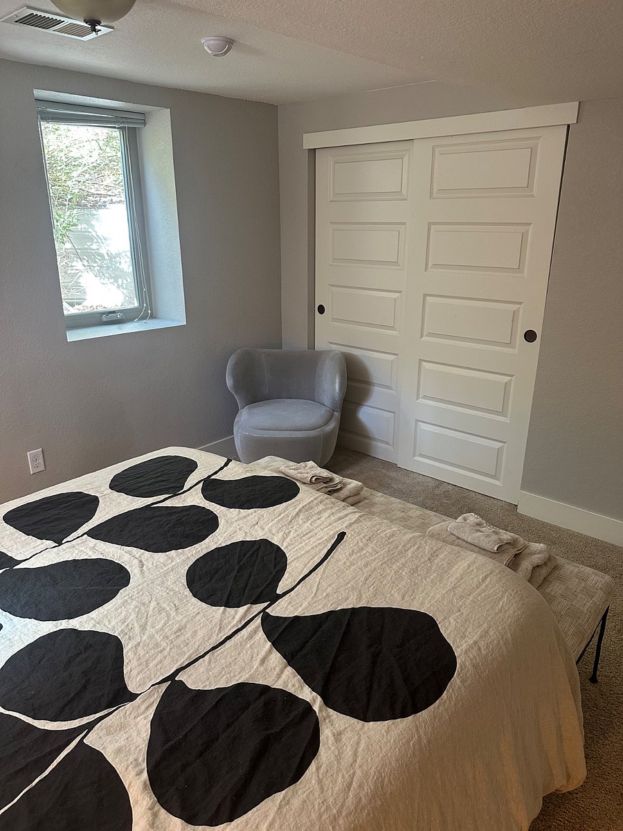 Furnished Finder property 587701_1 photo 4