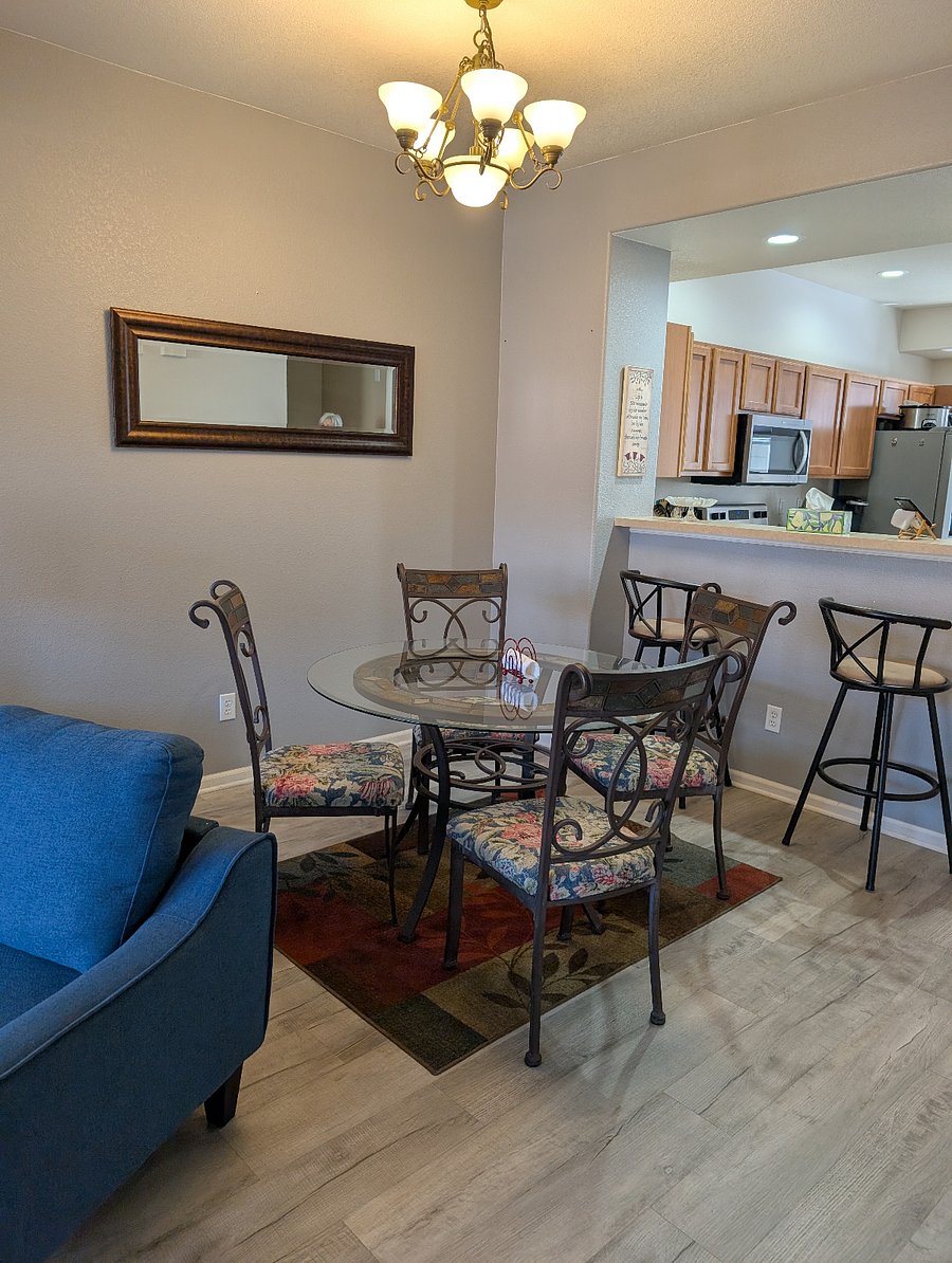 Dinning area 
