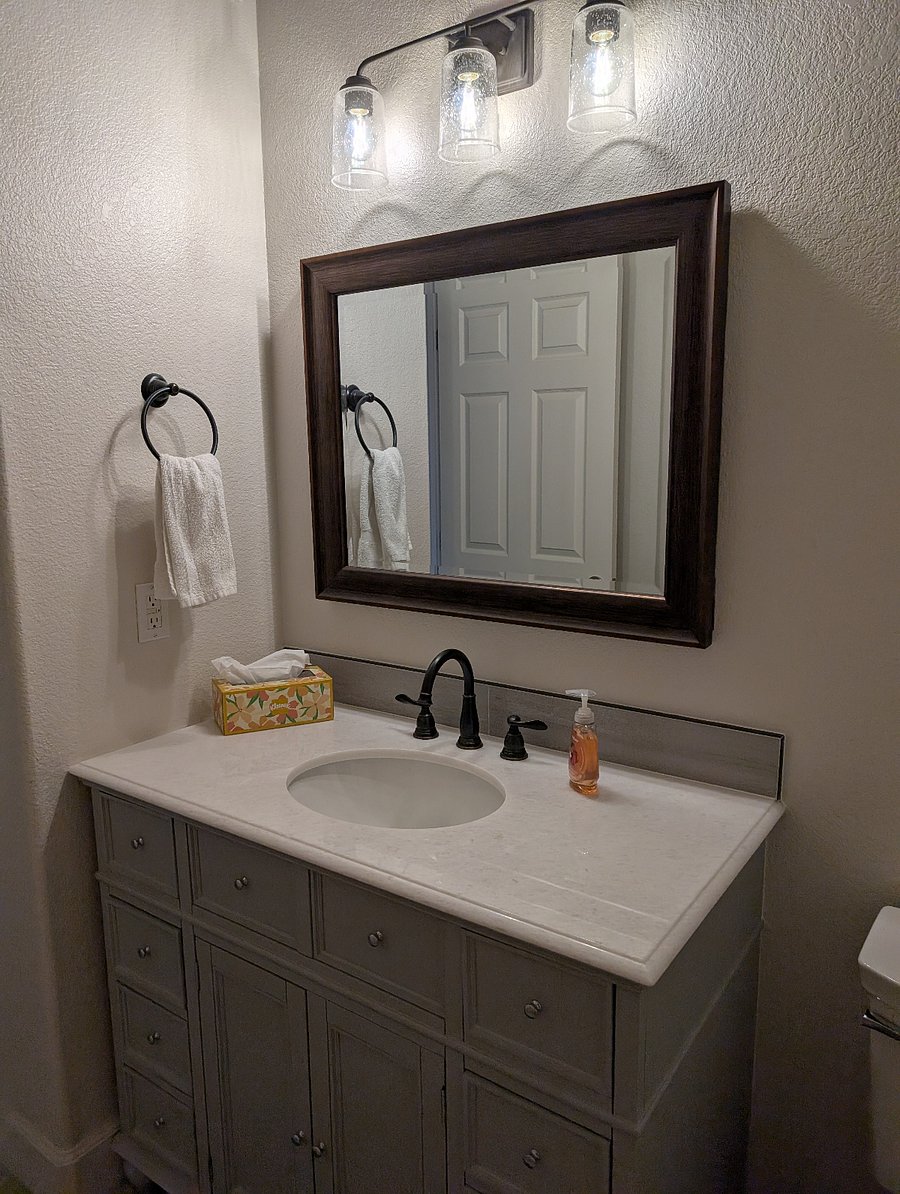 Hall bathroom 