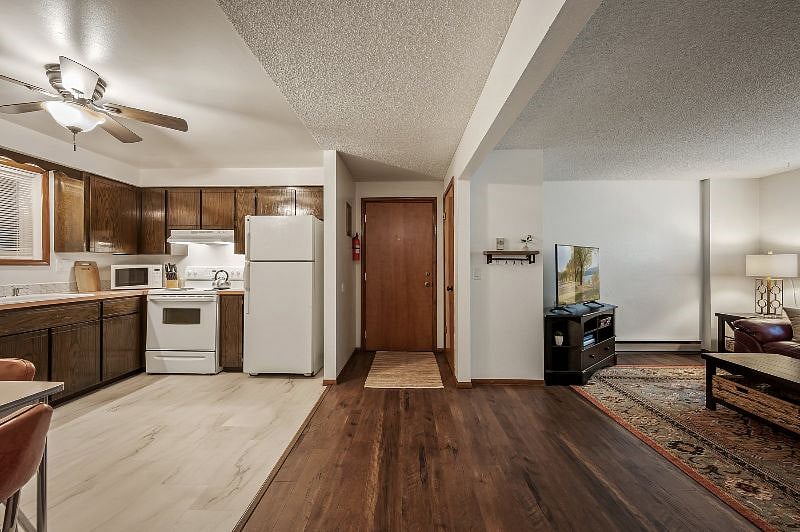 Furnished Finder property 587729_2 photo 9