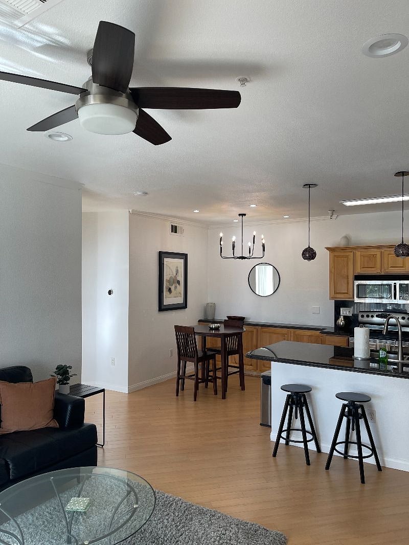 Furnished Finder property 587734_1 photo 3