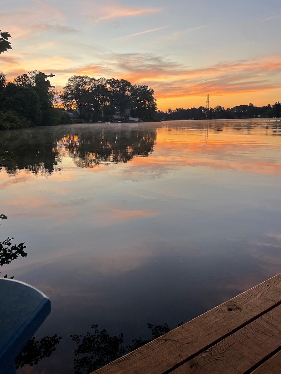 sunrise on the lake