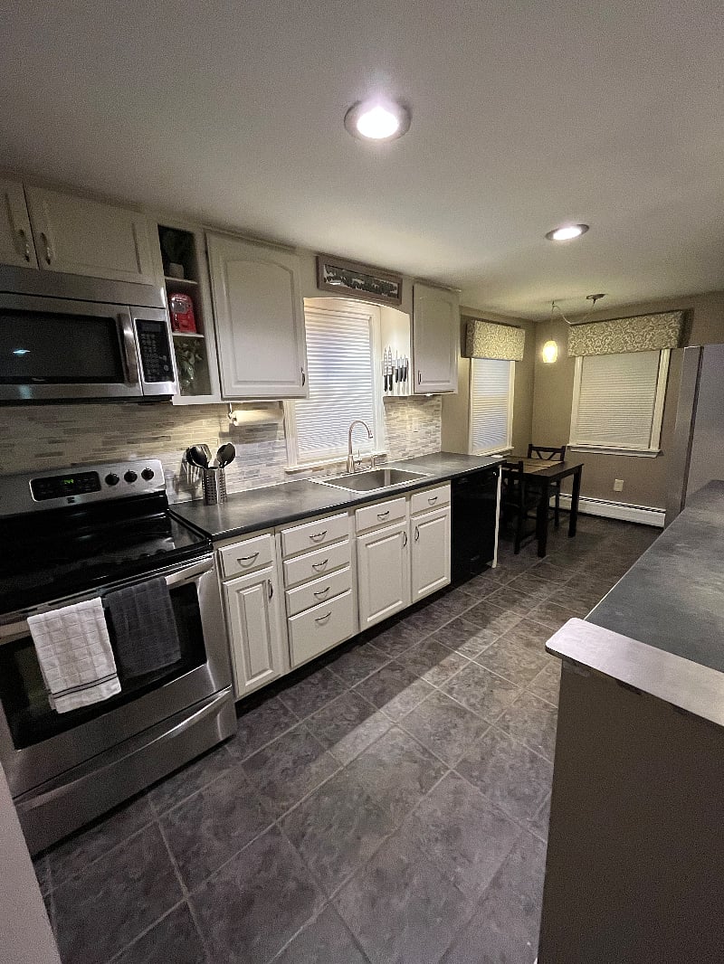 Furnished Finder property 587763_1 photo 3