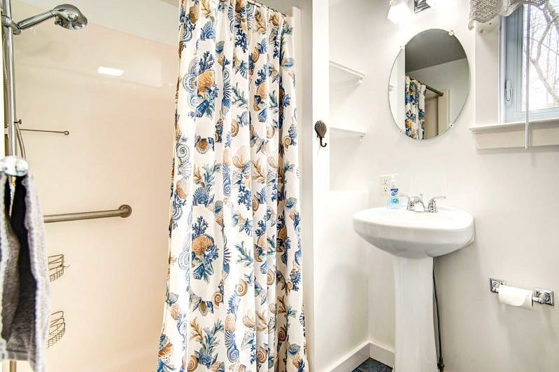 Furnished Finder property 587777_1 photo 12