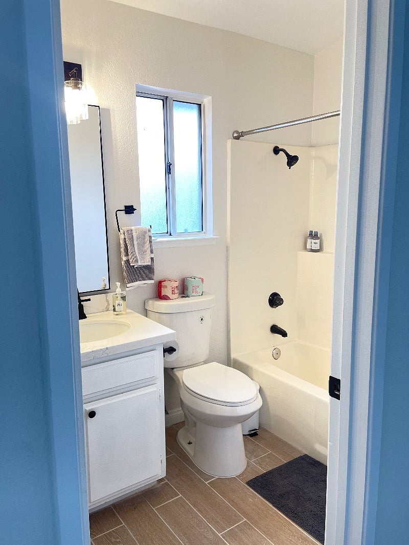 Shared upstairs bathroom