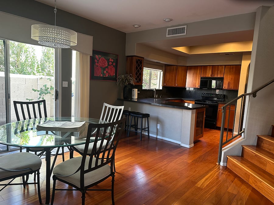 Furnished Finder property 587788_1 photo 3