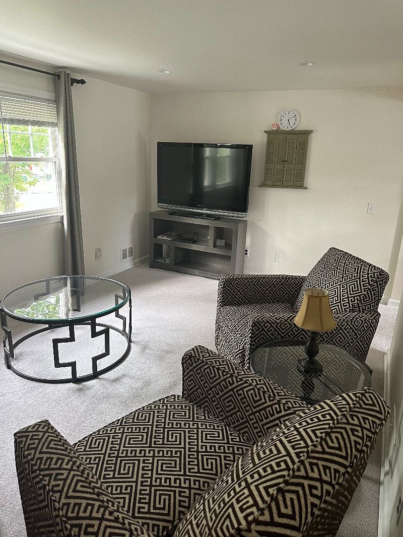 Furnished Finder property 587829_1 photo 3