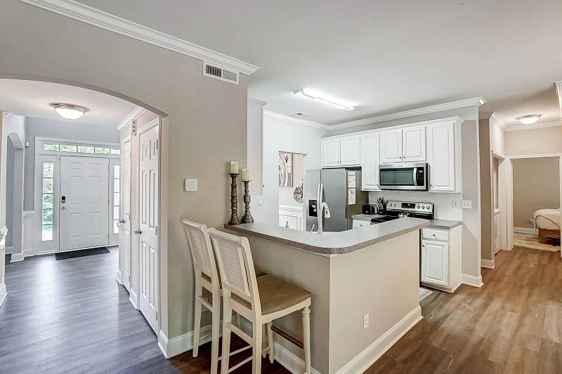 Furnished Finder property 587833_1 photo 8