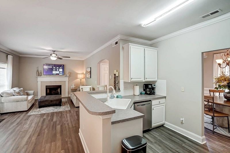 Furnished Finder property 587833_1 photo 24