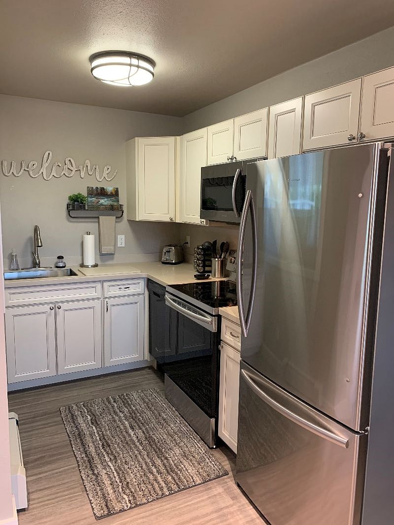 Furnished Finder property 587836_1 photo 2