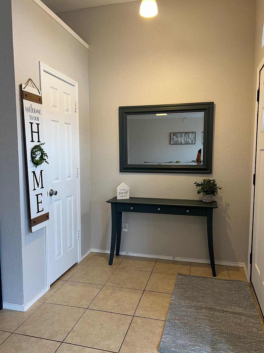 Furnished Finder property 587849_1 photo 4
