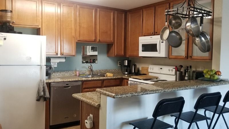 Furnished Finder property 587865_1 photo 8