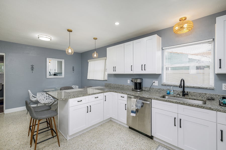 Furnished Finder property 587886_1 photo 8