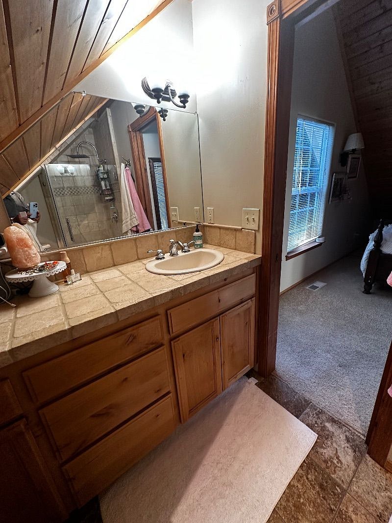 Furnished Finder property 587932_1 photo 7