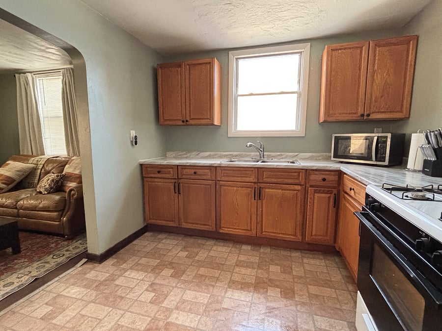 Furnished Finder property 587936_2 photo 8