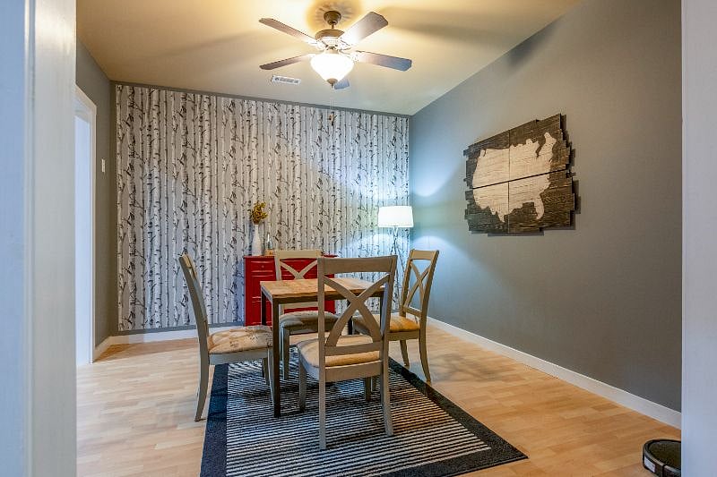 Furnished Finder property 588001_1 photo 5