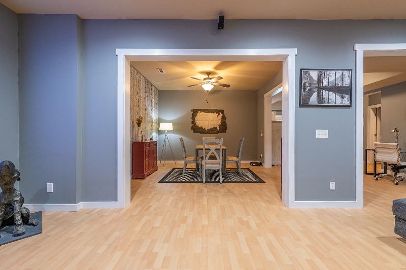 Furnished Finder property 588001_1 photo 9