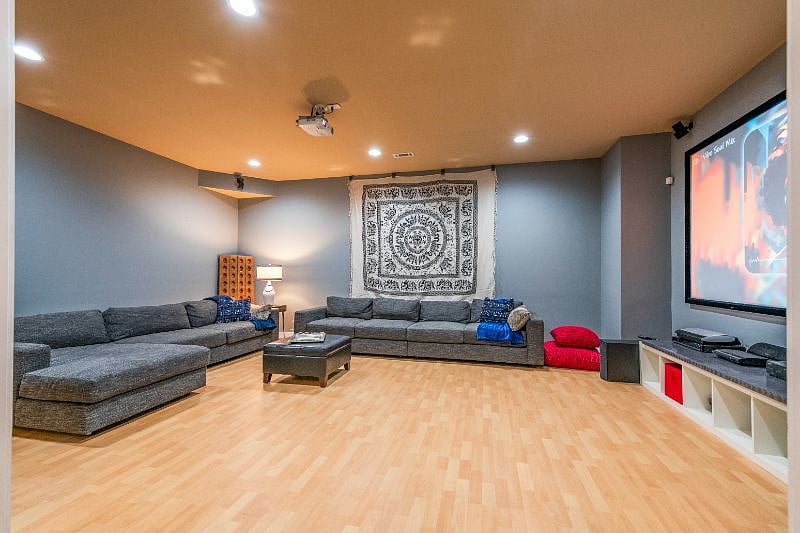 Furnished Finder property 588001_1 photo 13